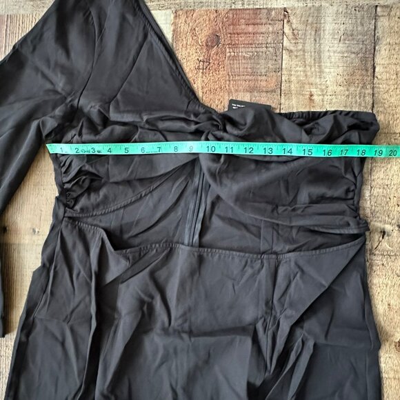 Plus Black Woven One Shoulder Midi Dress Size 16 PrettyLittleThing - Picture 2 of 9